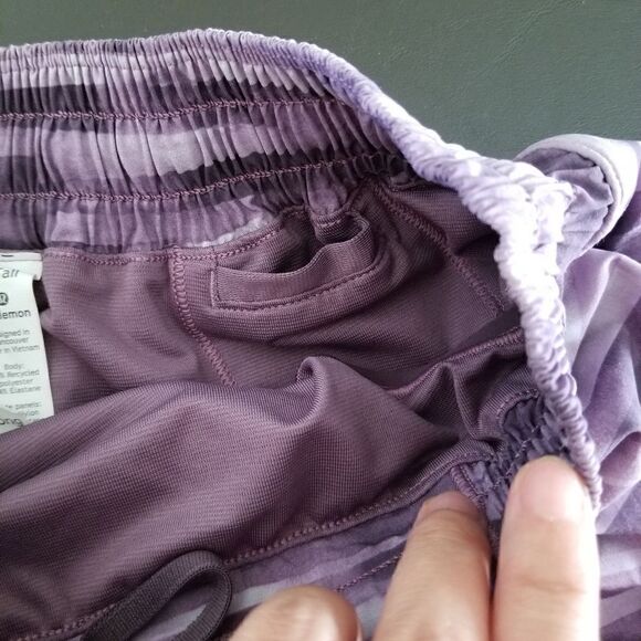 Lululemon Runing Shorts - Picture 4 of 6